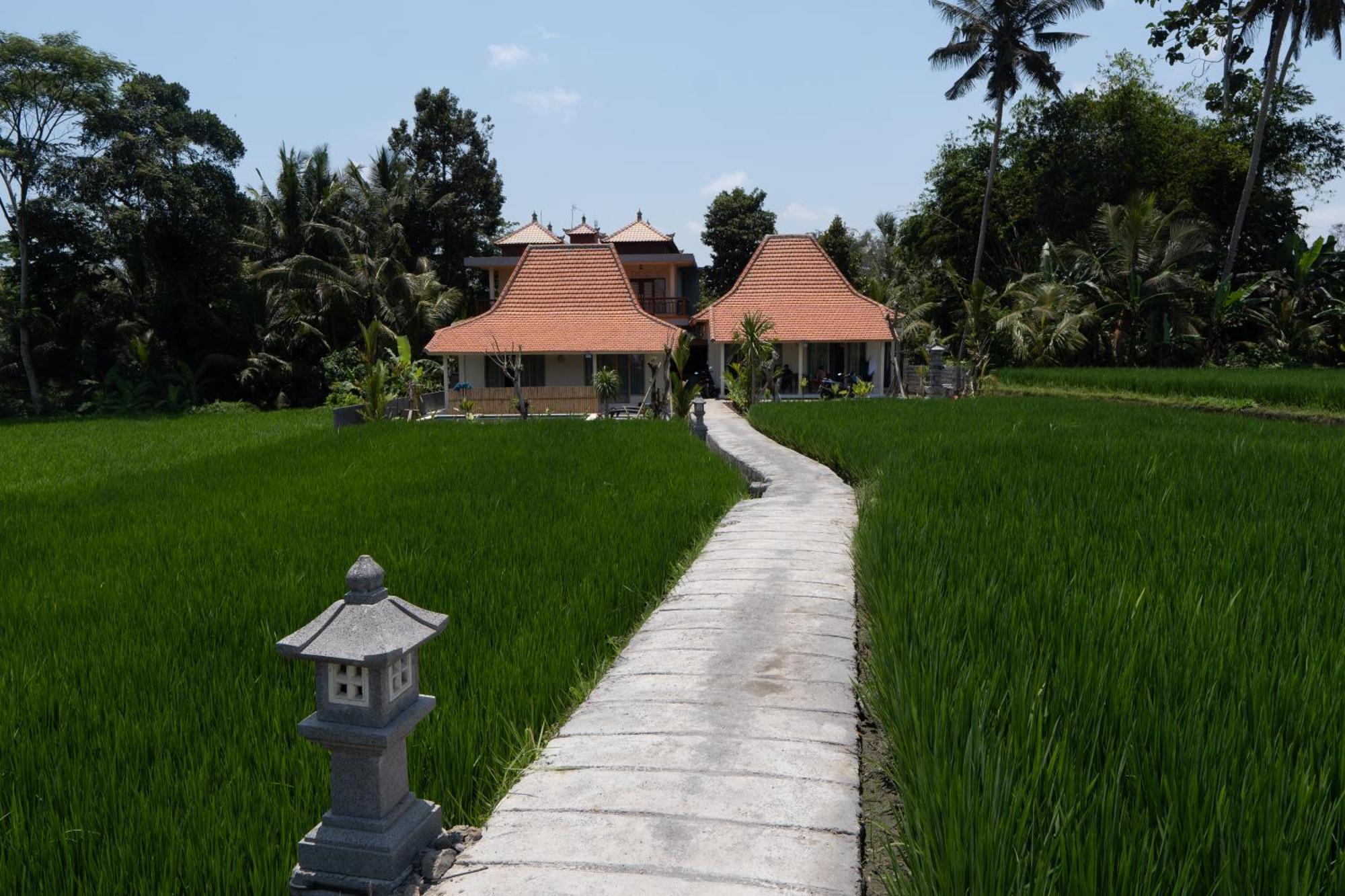 Uma Sri Dewi Villa Ubud Exterior photo