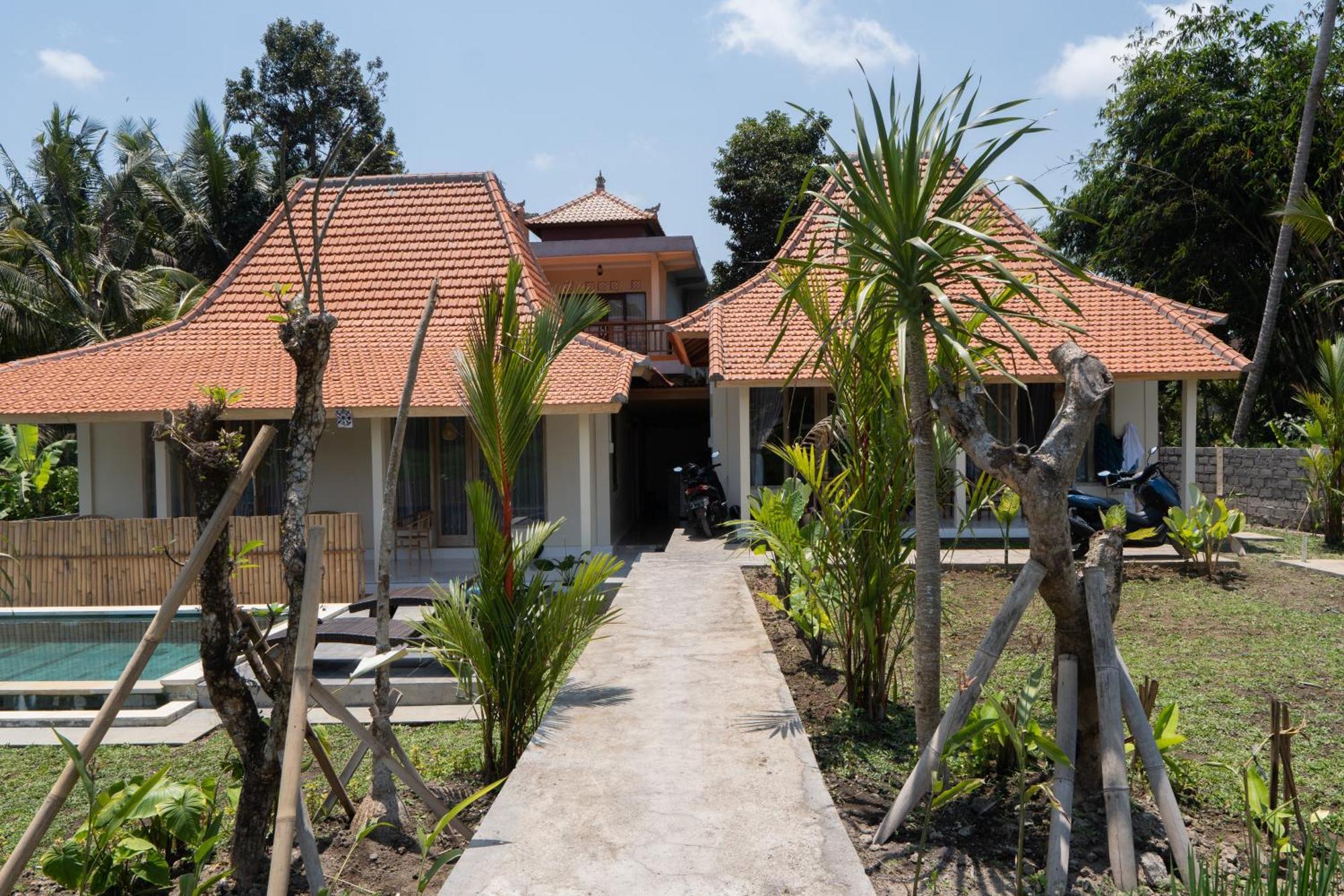 Uma Sri Dewi Villa Ubud Exterior photo
